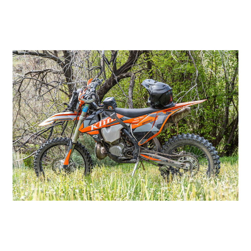 Load image into Gallery viewer, Giant Loop Buckin' Roll Tank Bag - Black