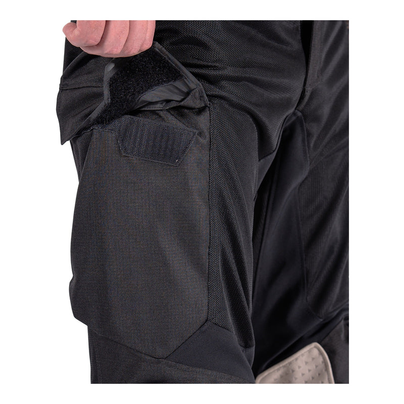Load image into Gallery viewer, Leatt 5.5 ADV FlowTour Pant - Stealth
