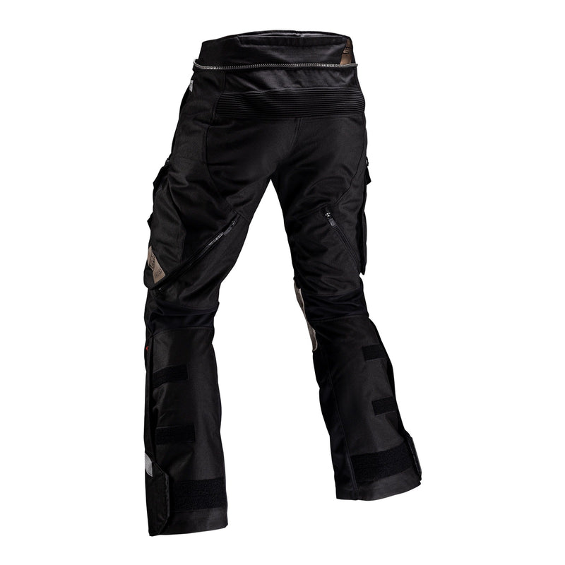Load image into Gallery viewer, Leatt 5.5 ADV FlowTour Pant (Short) - Stealth