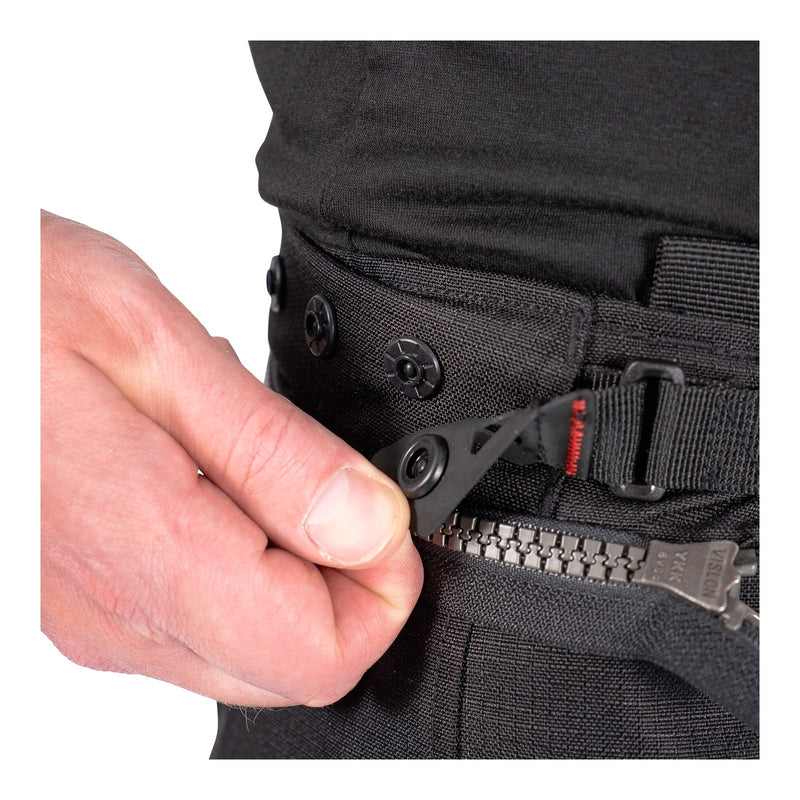 Load image into Gallery viewer, Leatt 5.5 ADV FlowTour Pant (Short) - Stealth