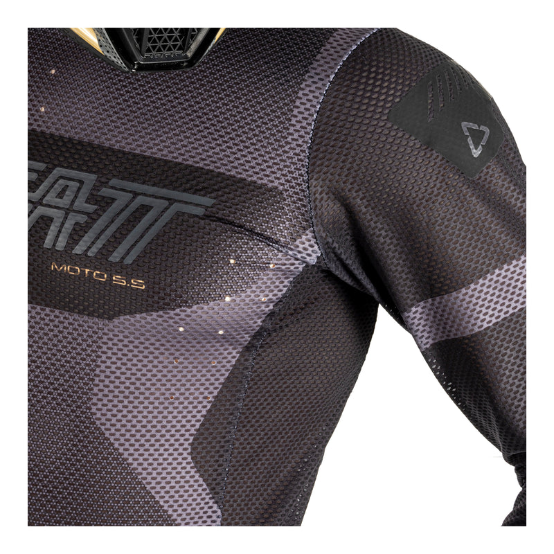 Load image into Gallery viewer, Leatt 2025 5.5 UltraWeld Jersey - Stealth