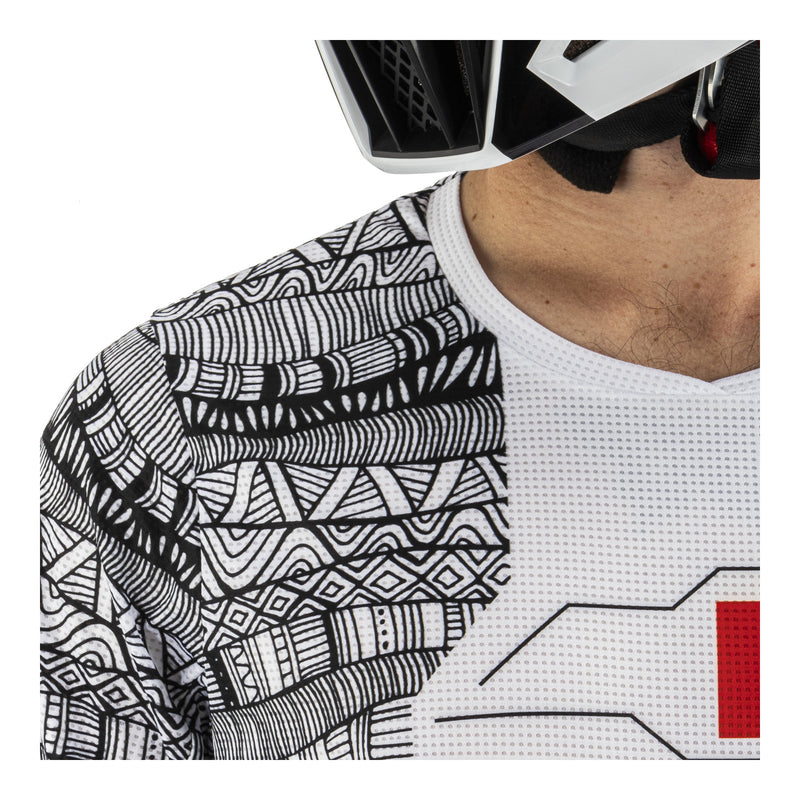 Load image into Gallery viewer, Leatt 2025 3.5 Ride Kit - White