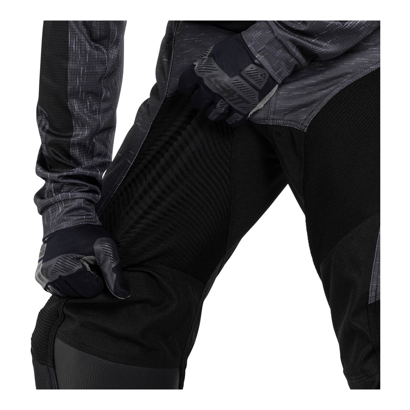 Load image into Gallery viewer, Leatt 2026 3.5 Ride Kit - Stealth Black / Grey