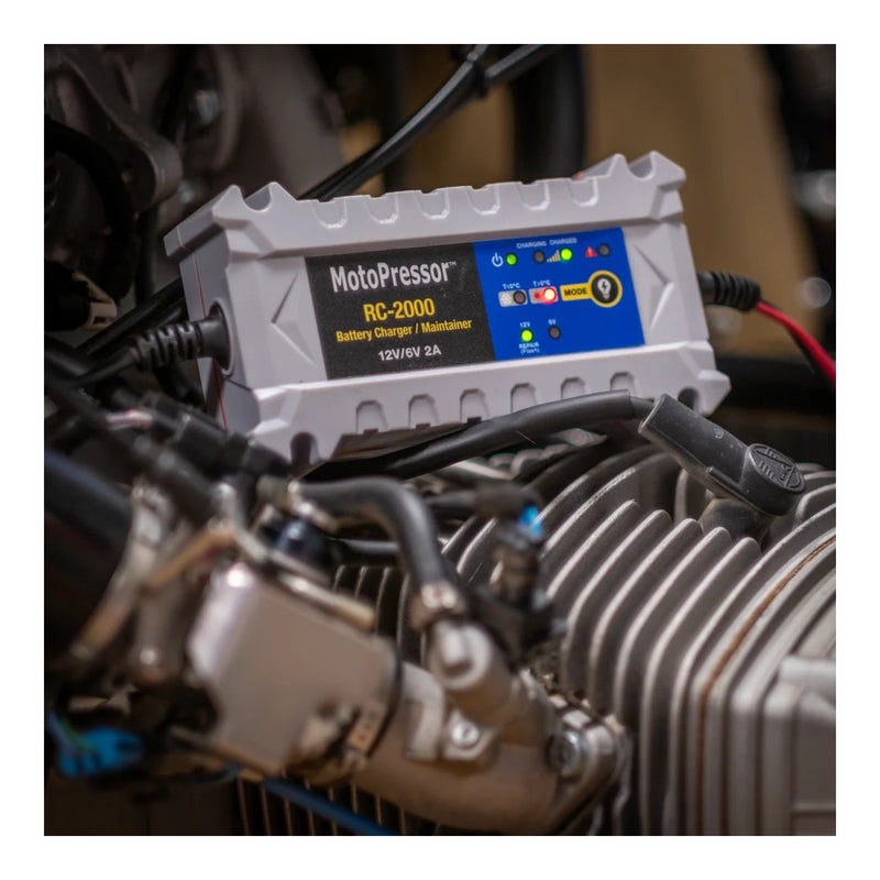 Load image into Gallery viewer, Motopressor RC-2000 Battery Charger and Maintainer 2000mA