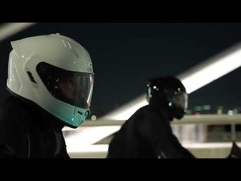 Load and play video in Gallery viewer, Sena Phantom ANC Smart Helmet with Mesh Comms - Gloss Black