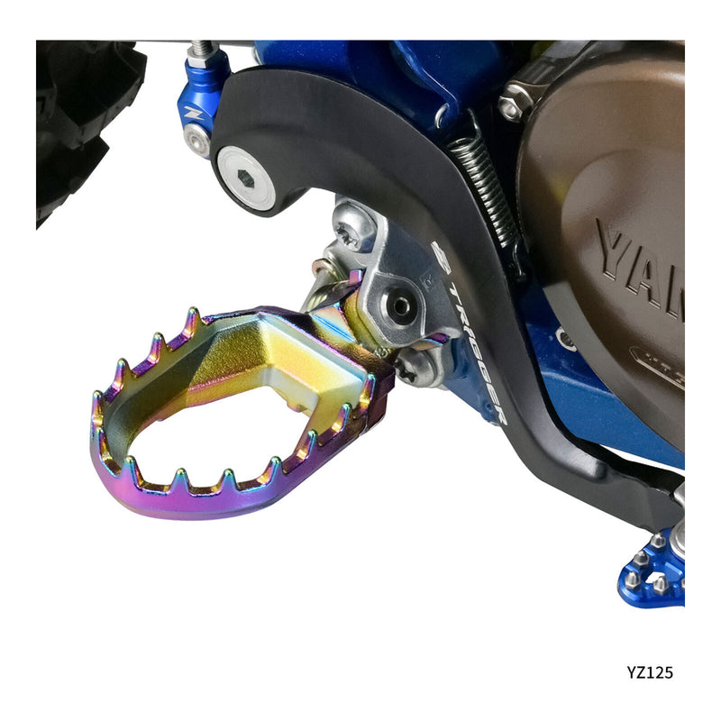 Load image into Gallery viewer, Zeta Max Foot Pegs 2-Stroke Yamaha YZ - Oil Slick
