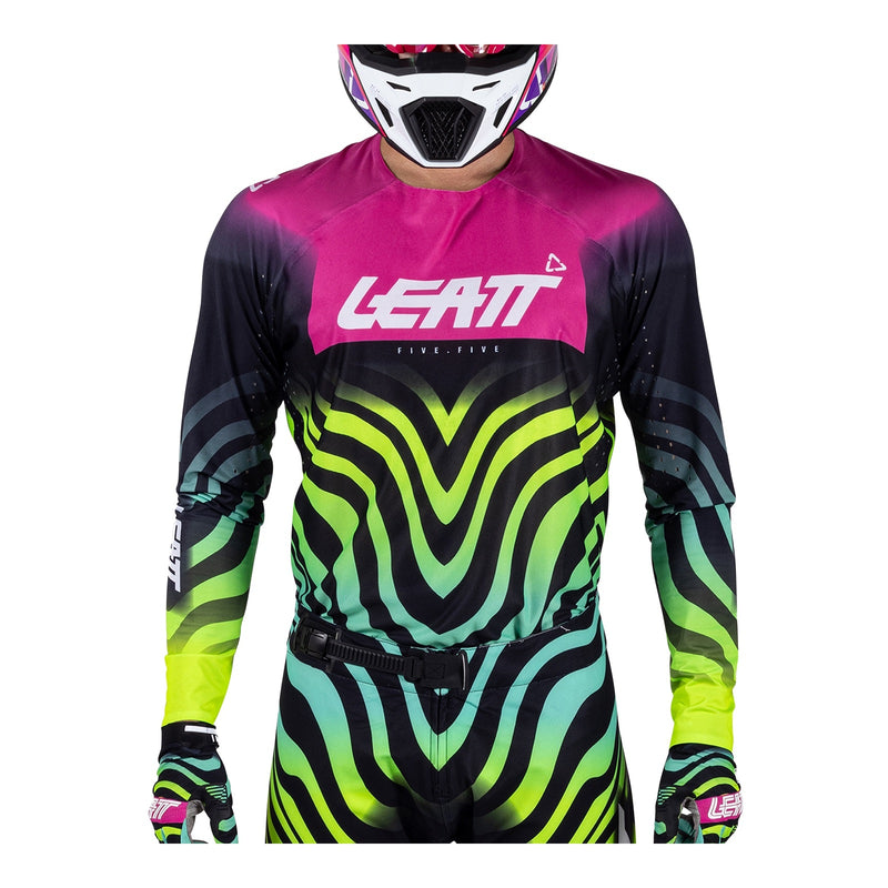 Load image into Gallery viewer, Leatt 2026 5.5 UltraWeld Jersey - Tiger Pink
