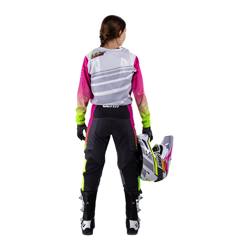 Load image into Gallery viewer, Leatt 2026 3.5 Junior Ride Kit - Retro Pink
